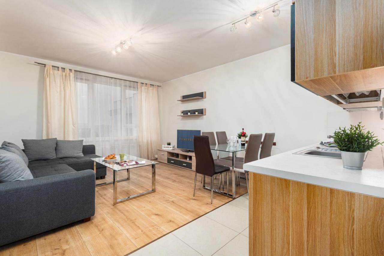 Al Krakowska 291A By Homeprime Varşovia Exterior foto
