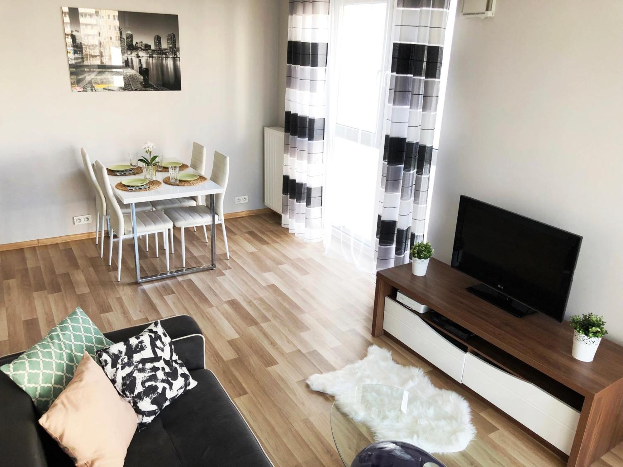 Al Krakowska 291A By Homeprime Varşovia Exterior foto